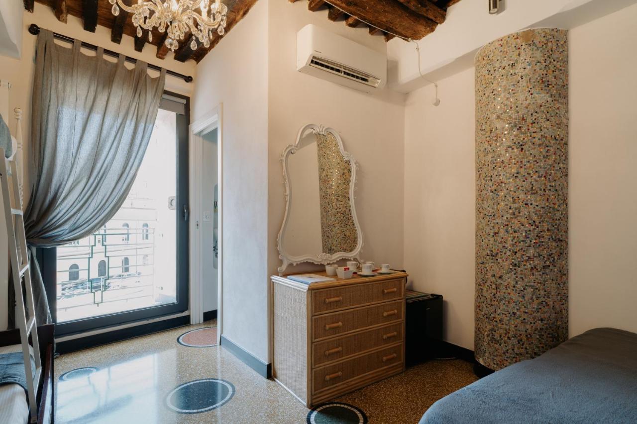 Quadruple Room Private Bathroom