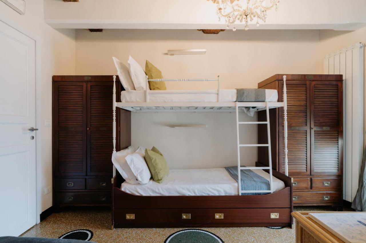 Quadruple Room Private Bathroom
